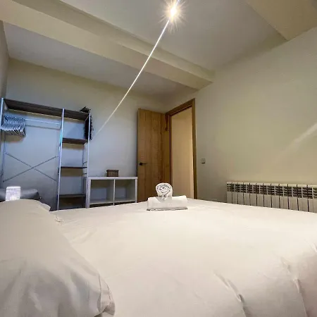 Apartamento Cal Gatesques 3 *